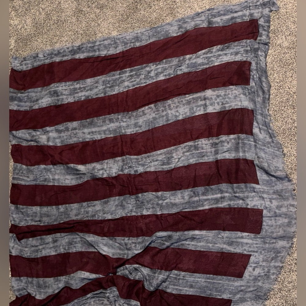 American Flag Scarf | Old Navy | One Size Fits All |
Worn Once | - Picture 7 of 7